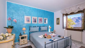 2 slaapkamers, een strijkplank/strijkijzer, wifi, beddengoed