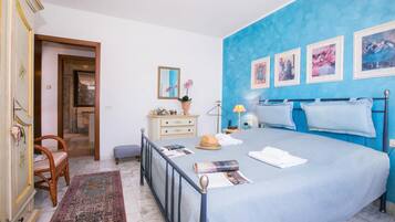 2 sovrum, strykjärn/strykbräda, wi-fi och sängkläder