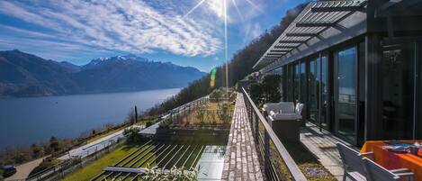 Family Apartment, Multiple Bedrooms, Mountainside (Penthouse • Lake View • AC •) | Outdoor dining