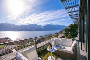 Family Apartment, 2 Bedrooms, Microwave, Mountainside (Penthouse-LakeView-AC-PrivateGarden) | Terrace/patio - Penthouse-LakeView-AC-PrivateGarden (Menaggio)