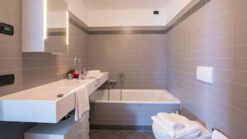 Family Apartment, Multiple Bedrooms, Mountainside (Penthouse-LakeView-AC-PrivateGarden) | Bathroom | Bathtub, rainfall showerhead, hair dryer, bidet