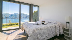 Familieleilighet, 2 soverom, mikrobølgeovn, ved fjell (Penthouse-LakeView-AC-PrivateGarden)
