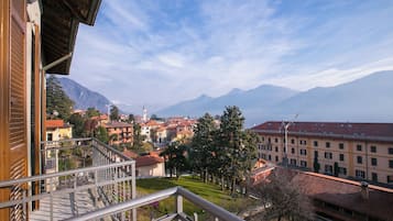 Familie appartement, meerdere slaapkamers, 2 badkamers, aan het meer (Menaggio Royale) | Terrein van de accommodatie