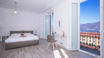 Familie appartement, meerdere slaapkamers, 2 badkamers, aan het meer (Menaggio Royale) | 3 slaapkamers, individueel gedecoreerd, individueel gemeubileerd