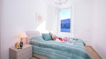 4 bedrooms, individually decorated, individually furnished