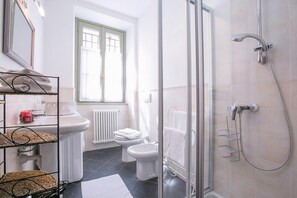 Uklassifisert bilde, 5 av 33, knapp