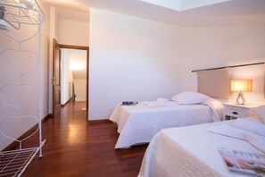 Family Apartment, Multiple Bedrooms (Casa Al Prato Apt. G) | 2 bedrooms, individually decorated, individually furnished - Casa Al Prato Apt. G (Varenna)