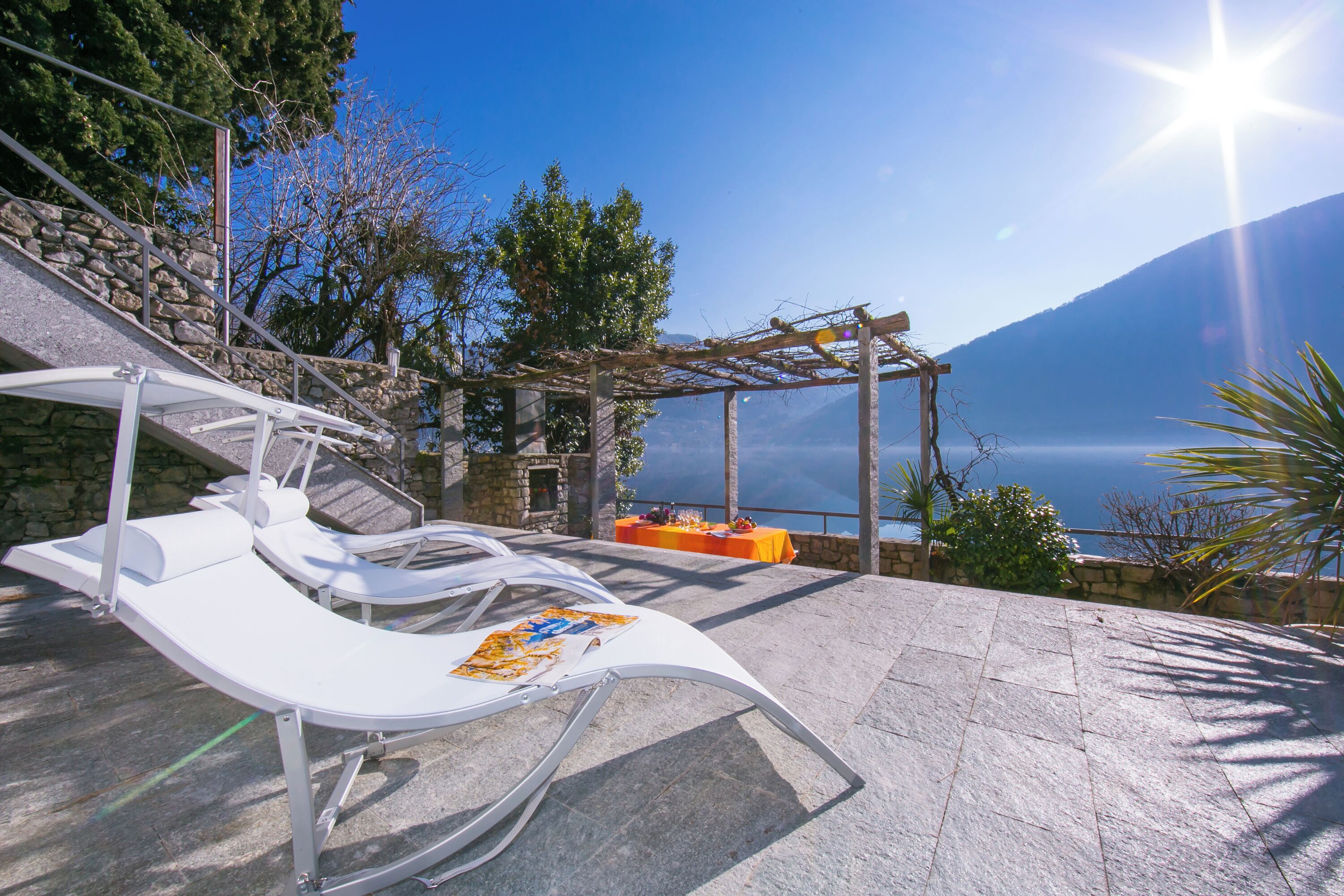 Vila Keluarga, beberapa kamar, tepi danau (Villa Lugano Lakefront) | Kolam renang