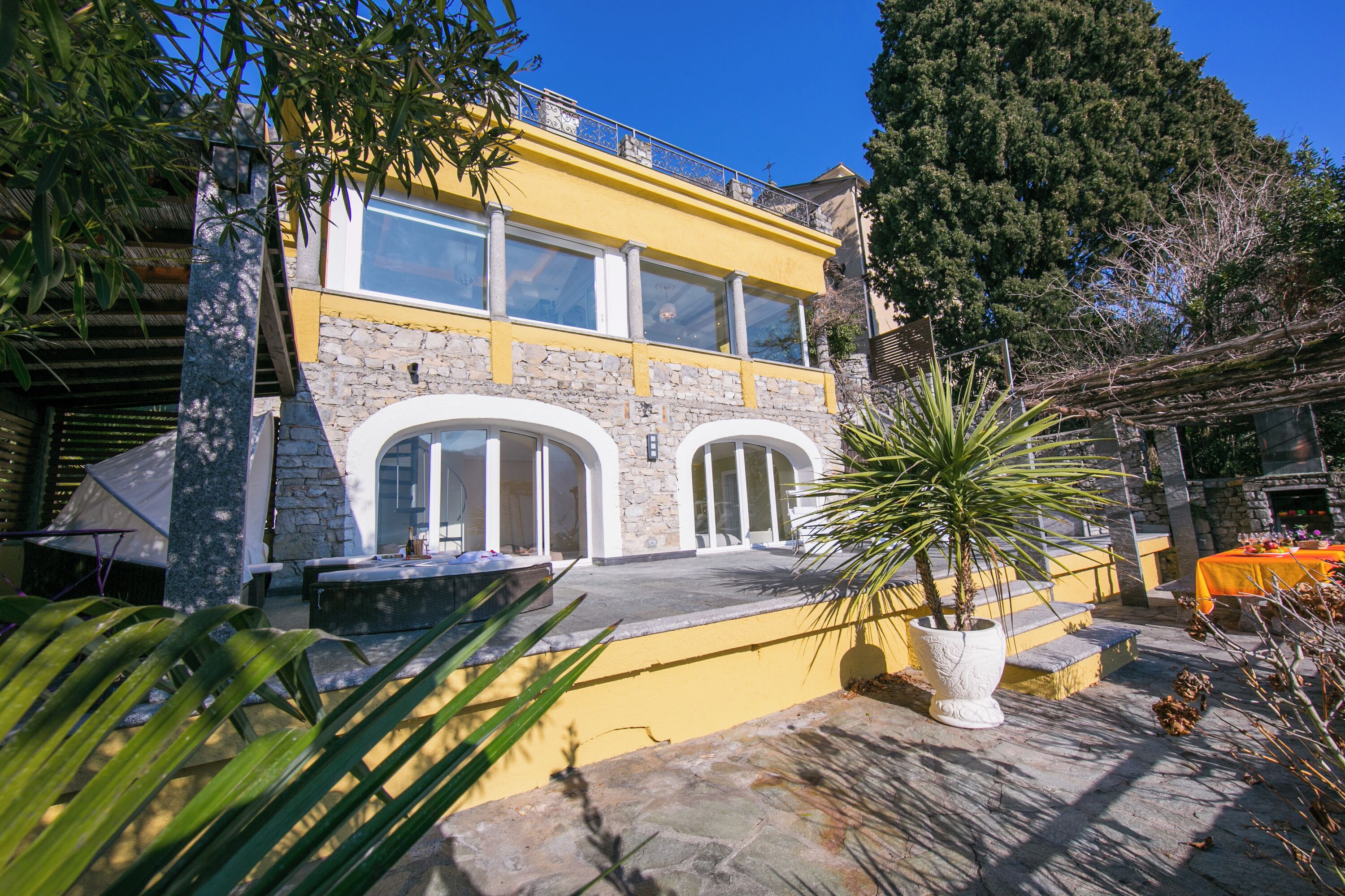 Family Villa, Multiple Bedrooms, Lakeside (Villa Lugano Lakefront) | Terrace/patio