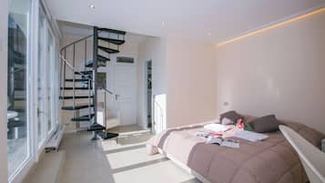 Family Villa, Multiple Bedrooms, Lakeside (Villa Lugano Lakefront) | 4 bedrooms, individually decorated, individually furnished