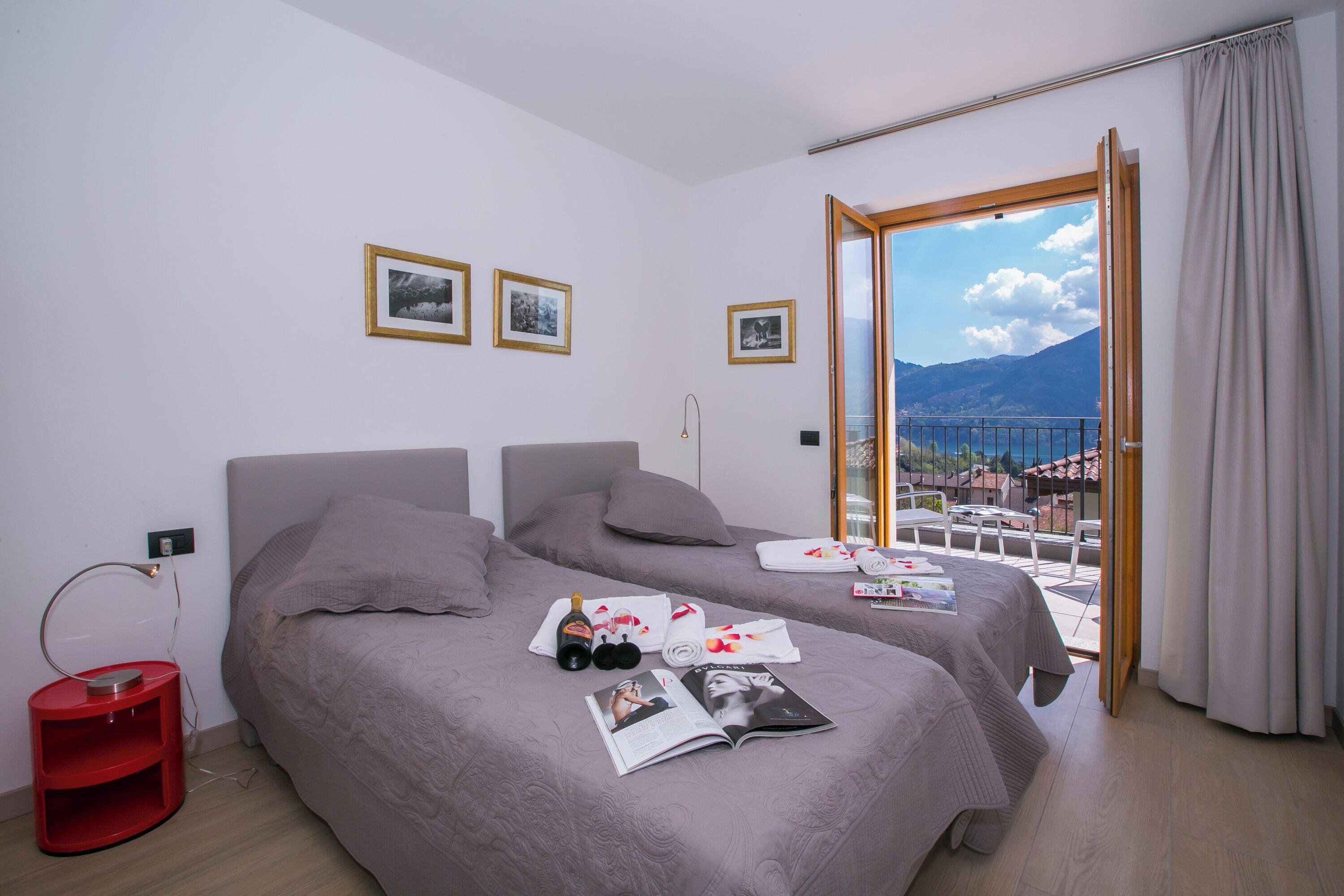 Honeymoon-Villa, Mehrere Schlafzimmer, Bergseite (Villa Inti) | 3 Schlafzimmer, Bügeleisen/Bügelbrett, kostenloses WLAN, Bettwäsche