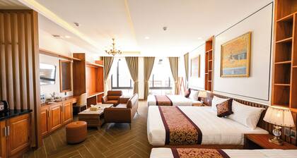 La Fleur Premium Central Apartment