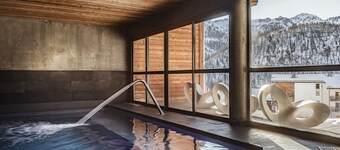 L'Etesy, ai piedi delle piste e spa