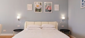 Deluxe Studio Suite | Frette Italian sheets, premium bedding, down comforters - Villa Bellavista Alba (Alba)