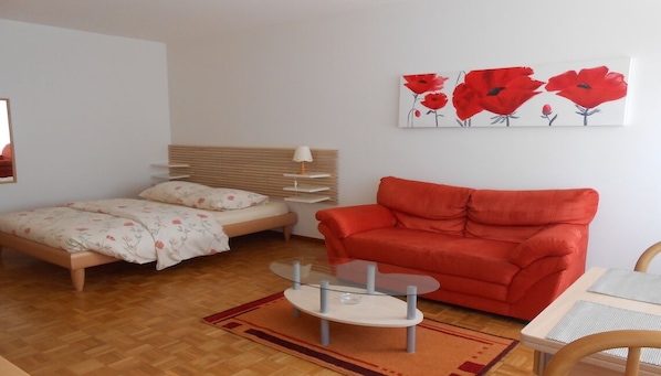 Studio - 021 - 790000 | Living area