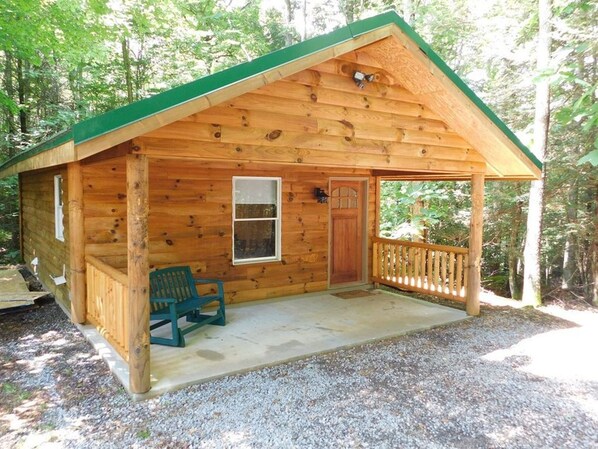 Exterior - Hawk's Nest Mountaintop House retreat with trails to waterfall (Bastian)