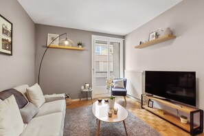 Monolocale City, 1 letto matrimoniale | Ferro/asse da stiro, lenzuola