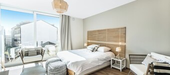 Noirettes by Homenhancement