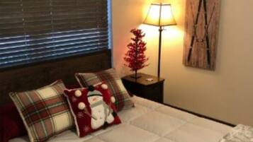 3 bedrooms, WiFi, bed sheets