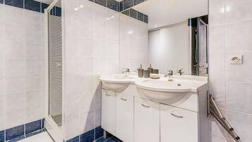 Haartrockner, Handtücher