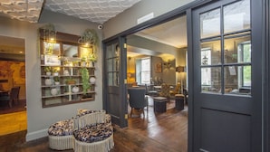 Reception - The King's Arms (Dorchester)