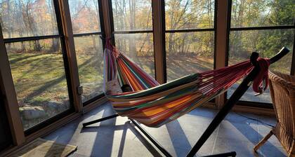 Sunset Paradise - Wh · Hot Tub! Pet Friendly! Exotic Mountain Cottage!