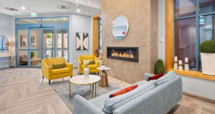 Alpenglow Lodge Family & Work Retreat by MVA