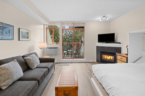 Bügeleisen/Bügelbrett, WLAN, Bettwäsche