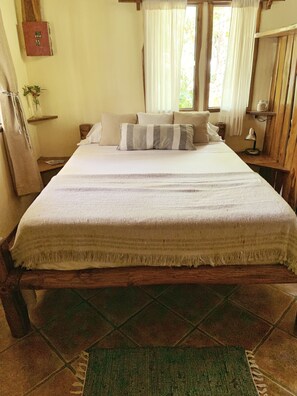 Safe på rommet, wi-fi og sengetøy