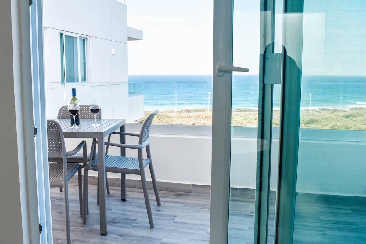 Appartement Confort, 1 chambre, vue partielle sur l'océan | Terrasse/patio