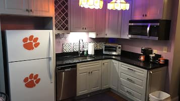 冰箱、微波炉、洗碗机、茶具/咖啡用具