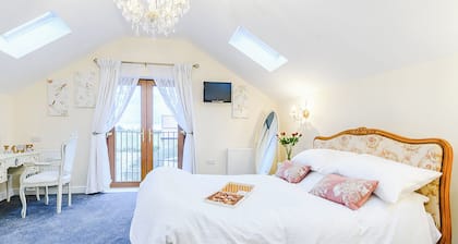 1 bedroom accommodation in Great Hatfield, near Hornsea