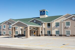 Exterior - Cobblestone Inn & Suites - Pine Bluffs (Pine Bluffs)