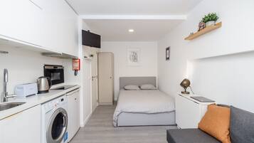 Desk, iron/ironing board, internet, bed sheets