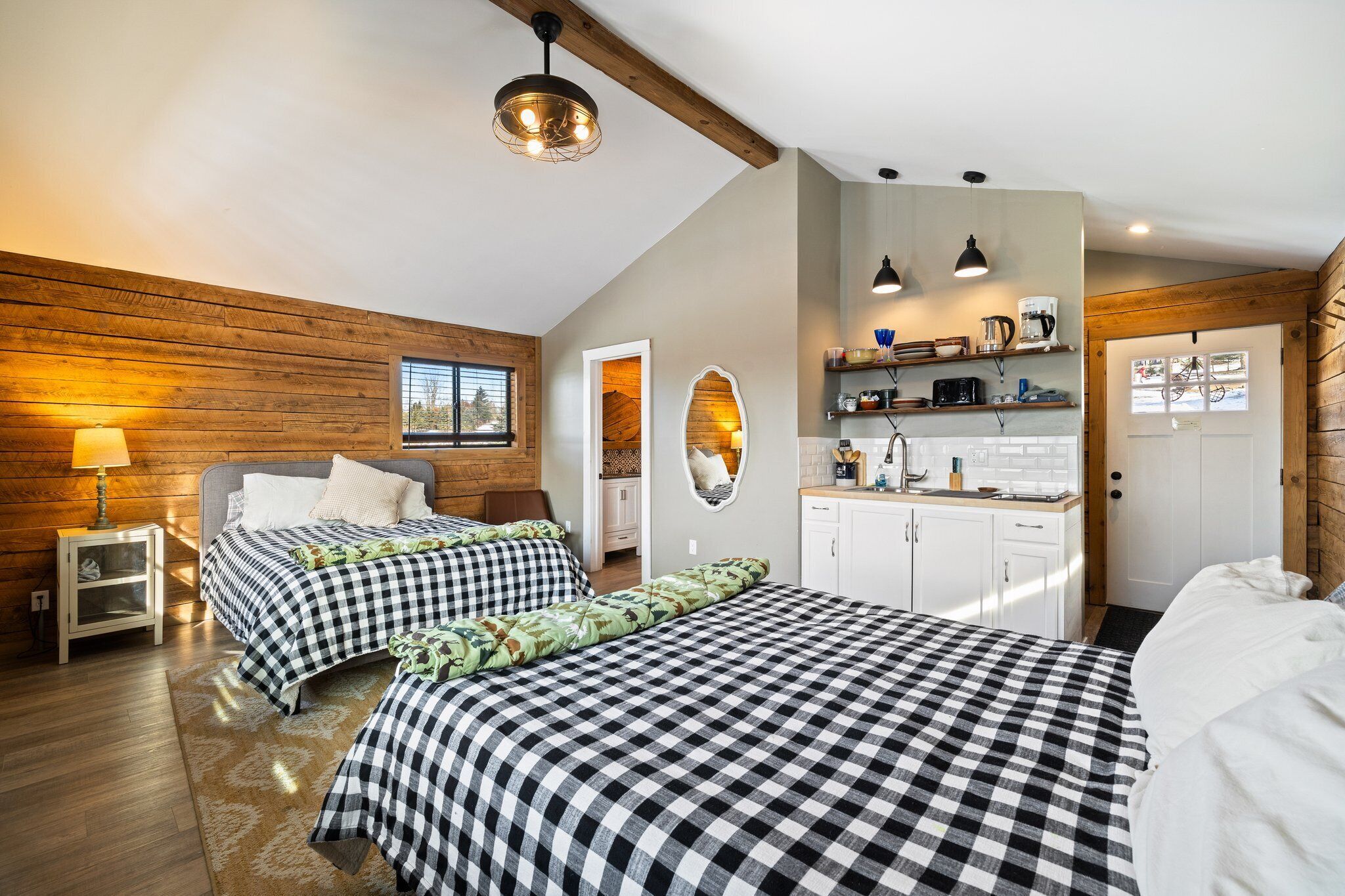 1 camera, Wi-Fi gratuito, lenzuola