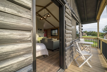 施設の敷地. Ace Cabin Cozy Cabin - Hot Tub, Firepit, Views, Near Skiing, Trails & Lakes!