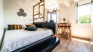 1 chambre, fer et planche à repasser, Wi-Fi gratuit, draps fournis