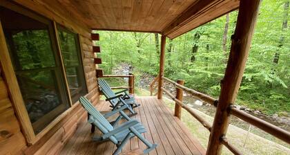 Peaceful Creekside Retreat at the foot of Mt. Mitchell!