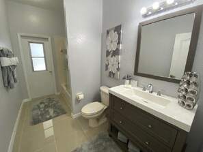 House | Bathroom