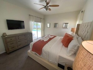 4 bedrooms, desk, free WiFi