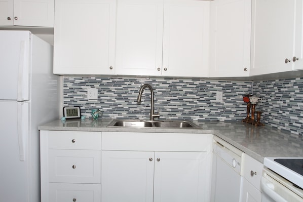 Private kitchen - Cozy Condo (Boynton Beach)