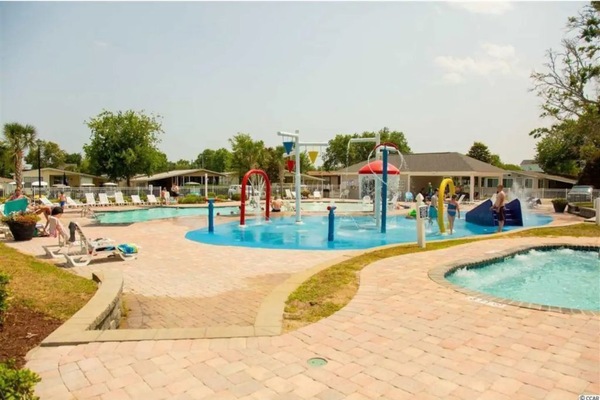 Piscina coperta, piscina all'aperto