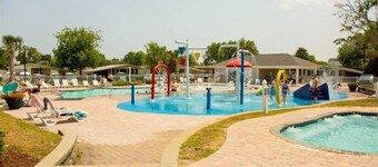 Lower Level, Apartment Style Beach House!