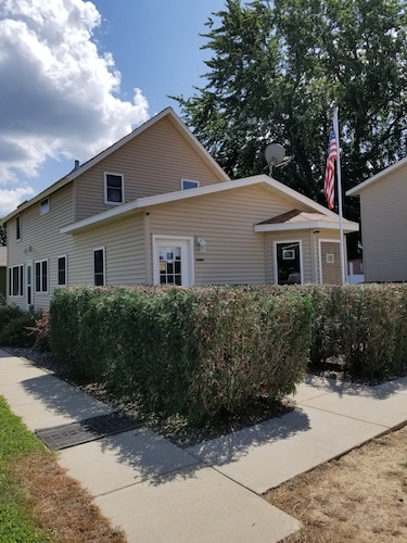 Furnished Short Term Studio