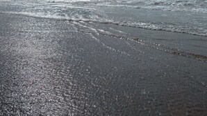 A beach with a pier extending into the water. - Luxury villa in beautiful Brunswick Plantation. Sunset Beach/Ocean Isle/Calabash (Calabash)