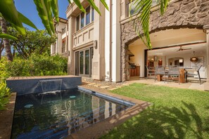 Outdoor pool, an infinity pool