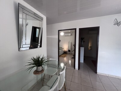 SUPER T4 furnished in KOUROU