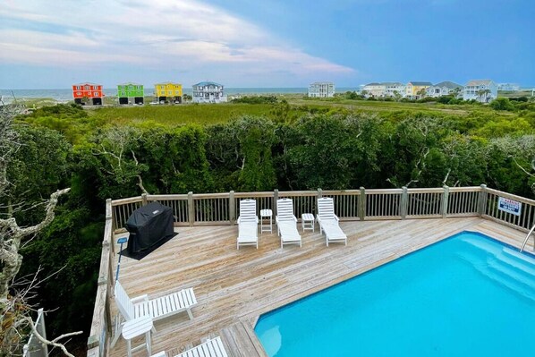 Outdoor pool, a heated pool