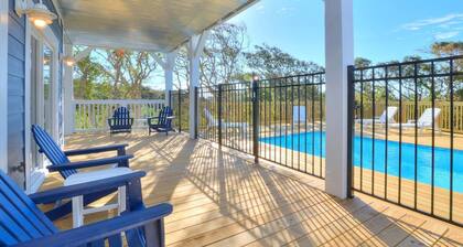 Rare Find! 14 bed 8 bath Sleeps 26. Private. Ocean Views. Pool Hot Tub. Elevator