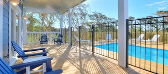 Rare Find! 14 bed 8 bath Sleeps 26. Private. Ocean Views. Pool Hot Tub. Elevator